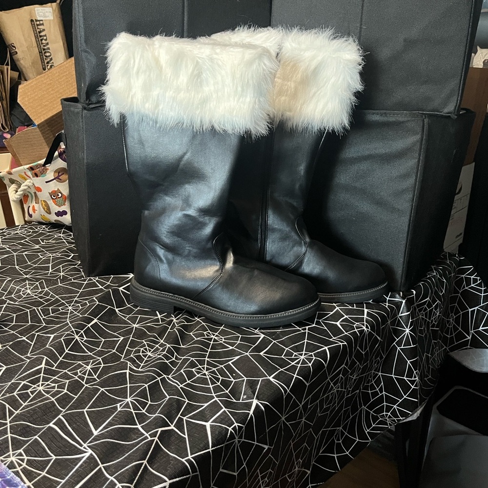 Sanita Black Boots with White Fur Trim